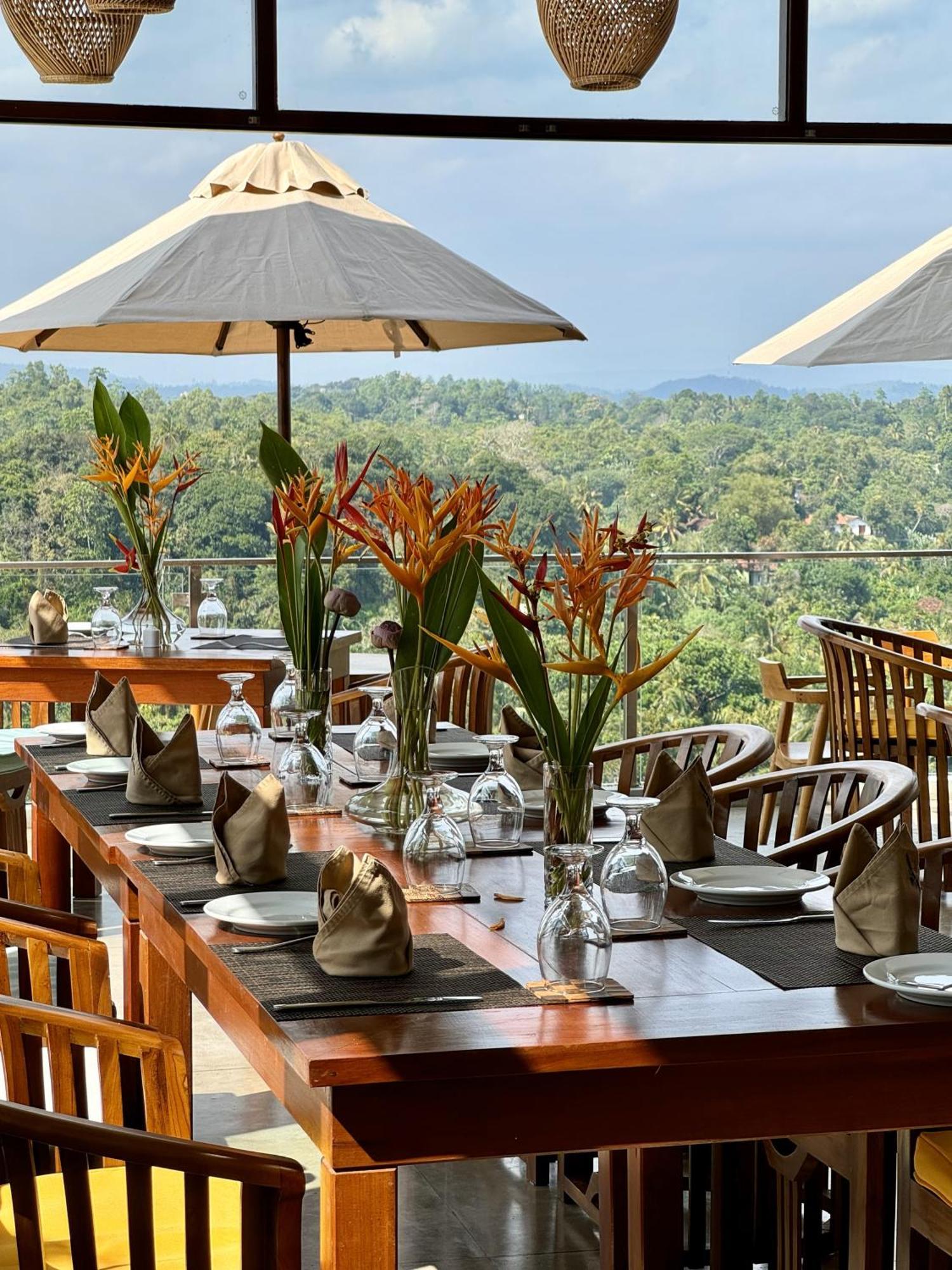 Coastline Mirissa Boutique Hotel And Spa Екстериор снимка