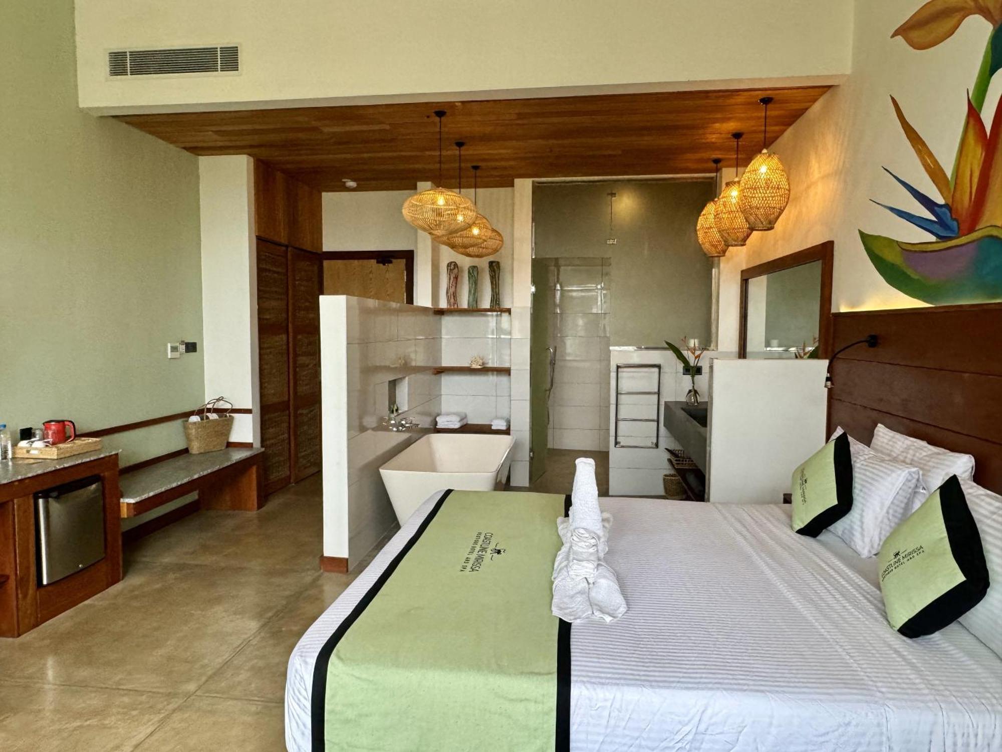 Coastline Mirissa Boutique Hotel And Spa Стая снимка