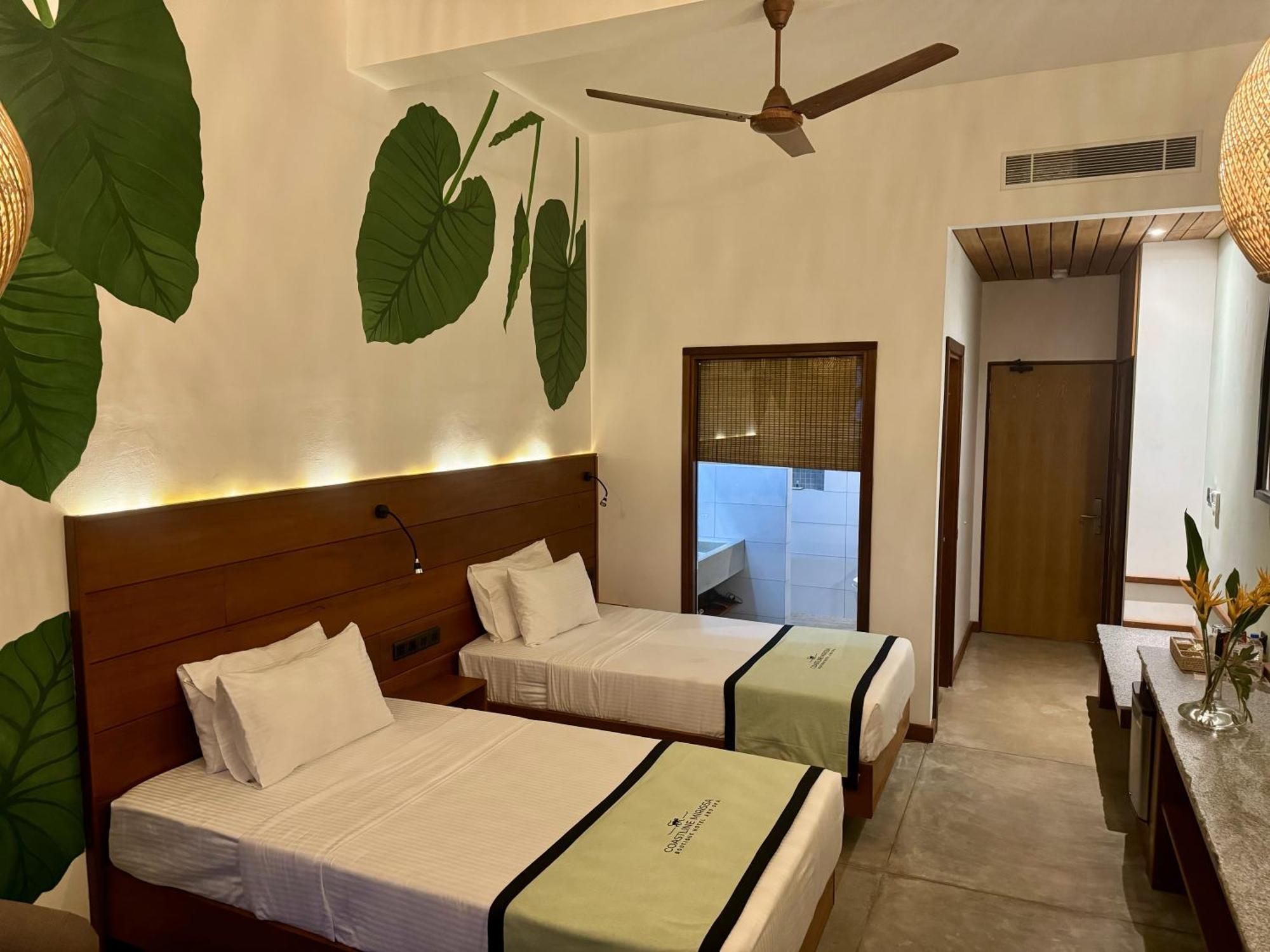 Coastline Mirissa Boutique Hotel And Spa Стая снимка