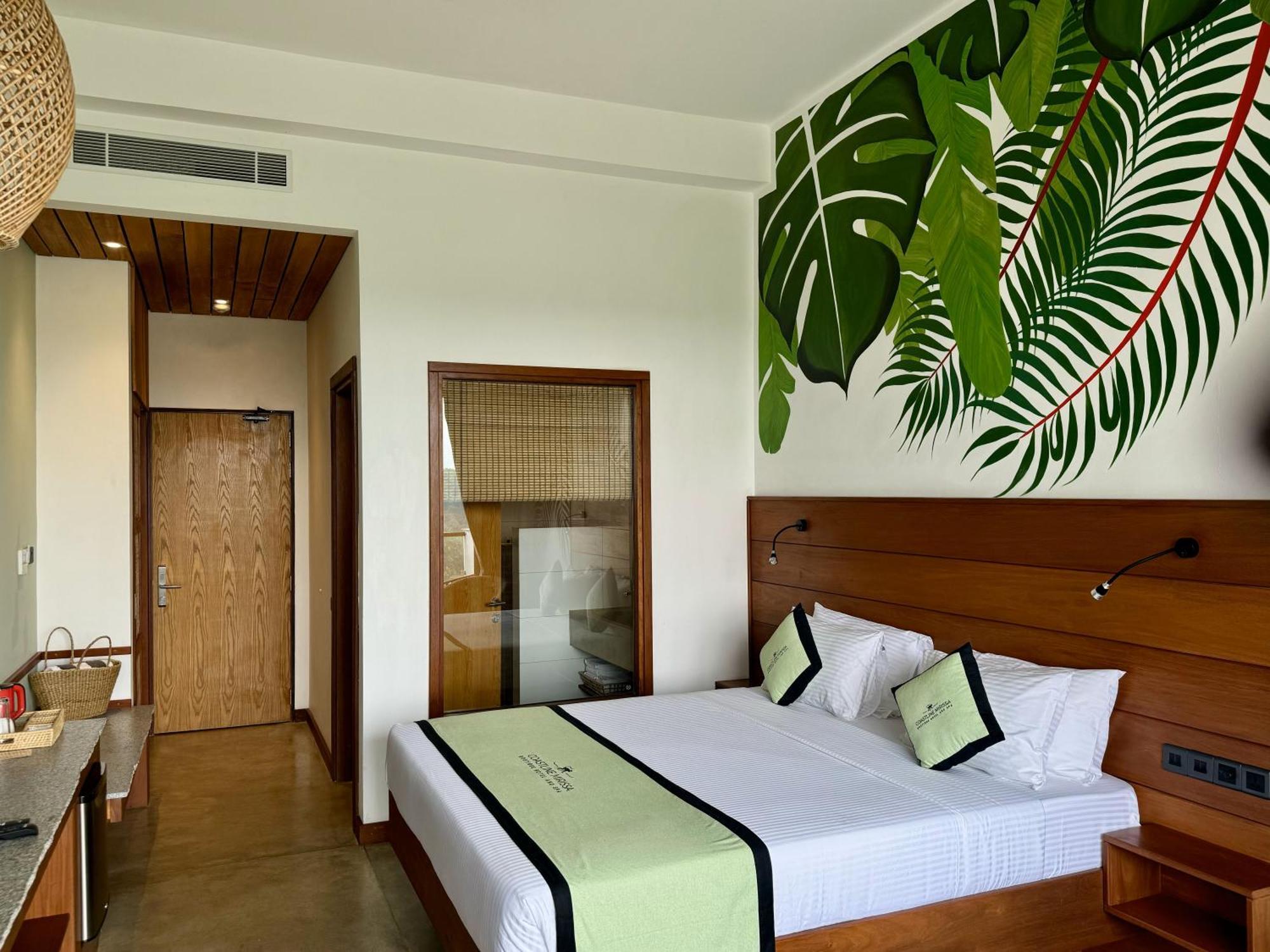 Coastline Mirissa Boutique Hotel And Spa Стая снимка