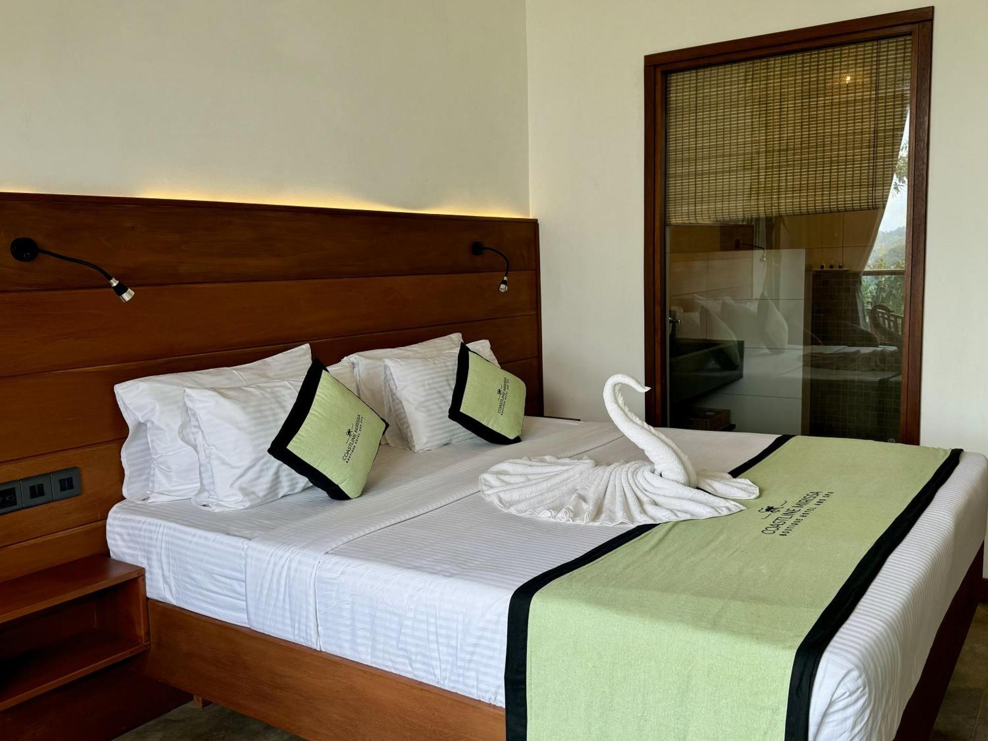 Coastline Mirissa Boutique Hotel And Spa Стая снимка
