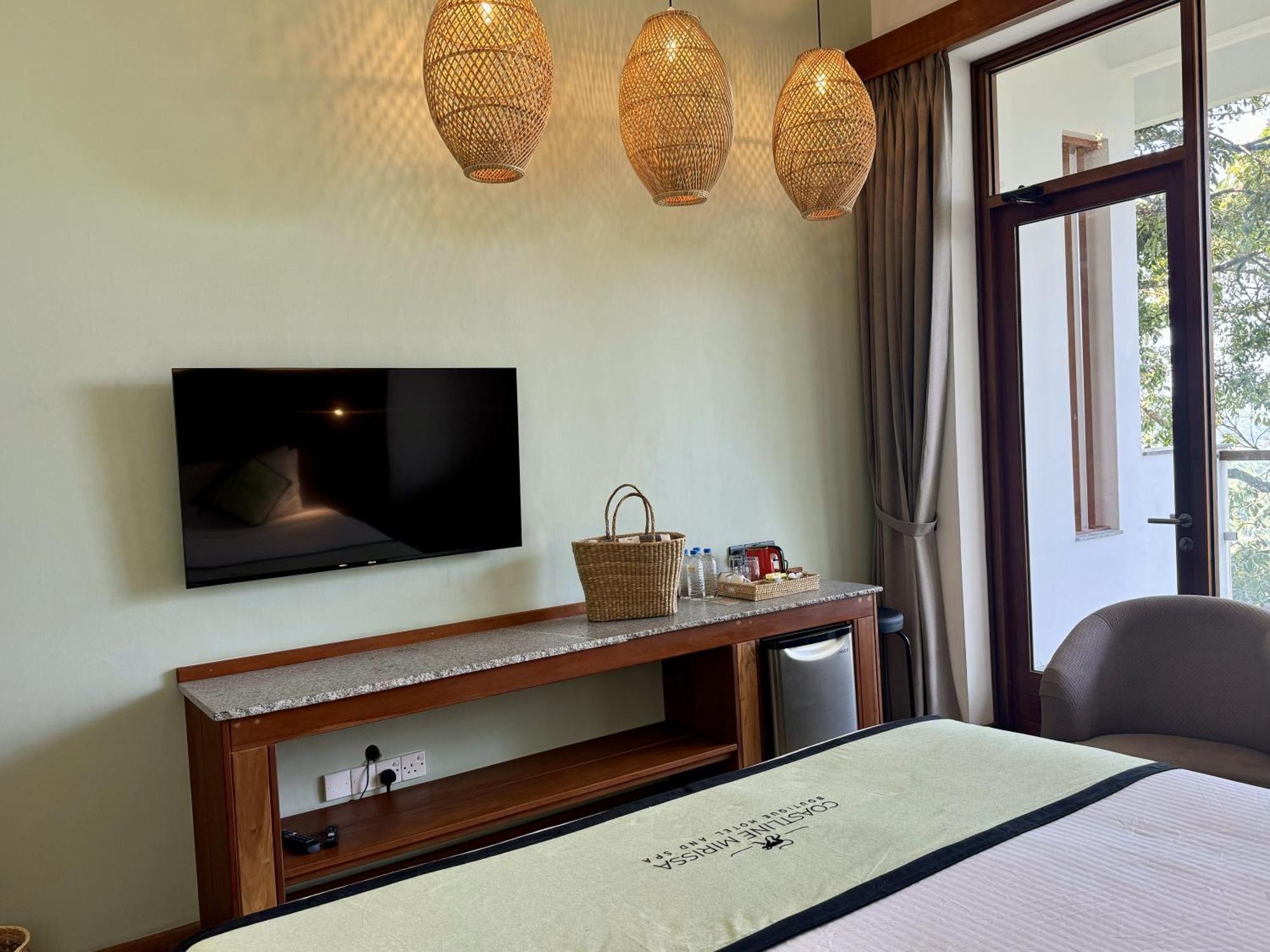 Coastline Mirissa Boutique Hotel And Spa Екстериор снимка