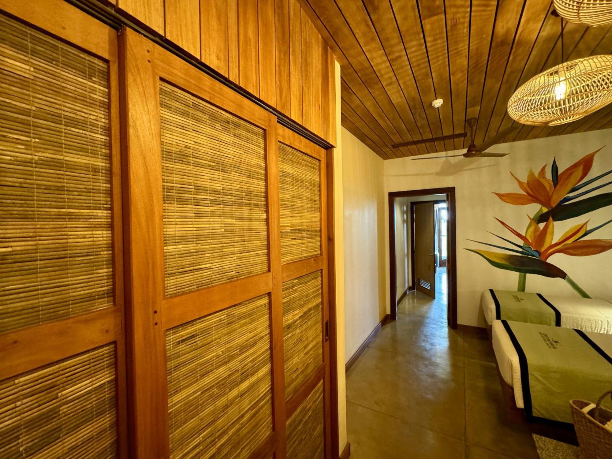 Coastline Mirissa Boutique Hotel And Spa Екстериор снимка